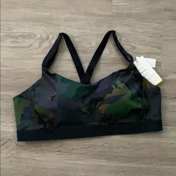 NEW❗️Camo Sports Bra - OLD NAVY - NWT ✨ - Picture 2 of 5